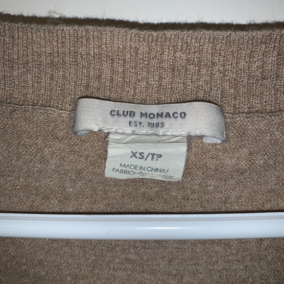Club Monaco Black and Beige Long Sleeve V-Neck - Picture 2 of 2